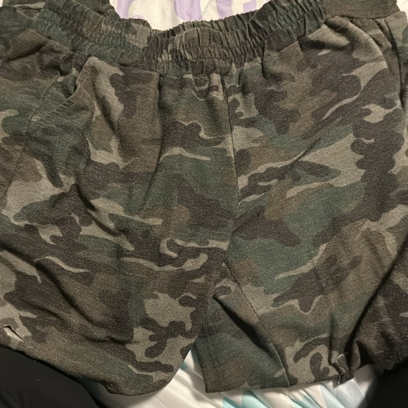Fashion nova camo joggers size medium - Picture 1 of 6